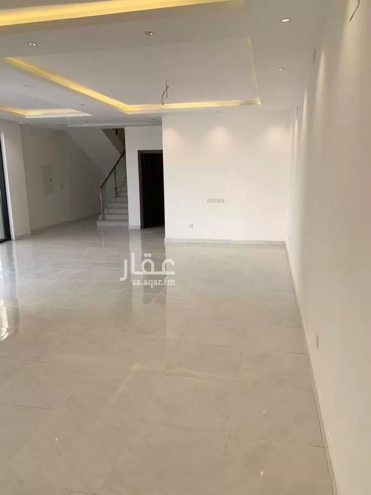 فيلا للإيجار في شارع الركب ، حي الجنادرية ، الرياض ، منطقة الرياض صورة 3