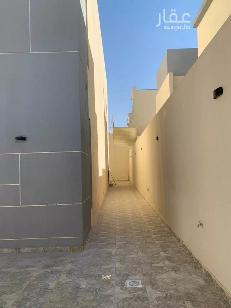 فيلا للإيجار في شارع الركب ، حي الجنادرية ، الرياض ، منطقة الرياض صورة 2