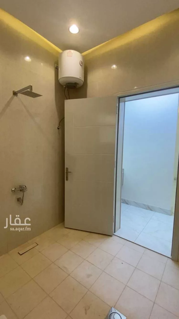 فيلا للبيع في شارع سفيان بن الحكم, حي الجامعيين, مدينة خميس مشيط, منطقة عسير 16