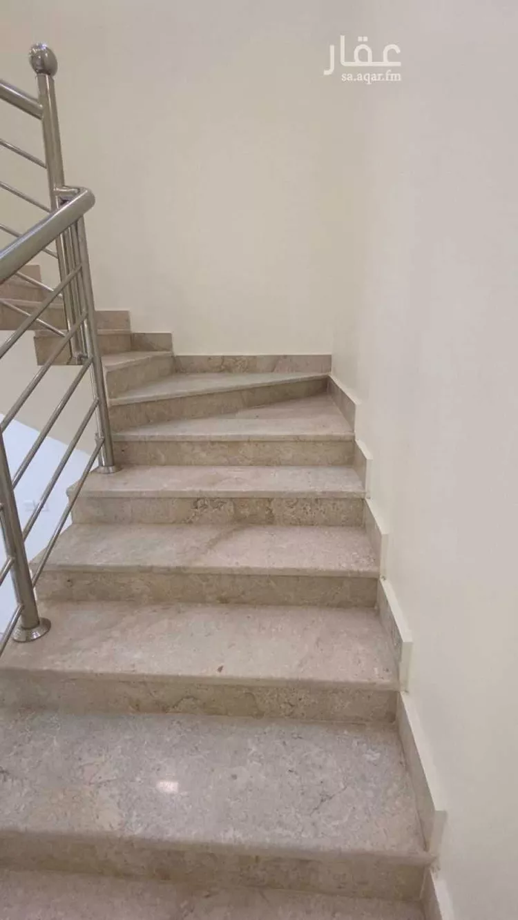 فيلا للبيع في شارع سفيان بن الحكم, حي الجامعيين, مدينة خميس مشيط, منطقة عسير 9