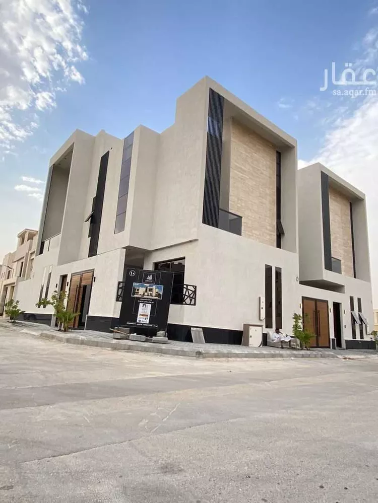 فيلا للبيع في شارع ابن صدقة الغرافي, حي المهدية, مدينة الرياض, منطقة الرياض صورة 2