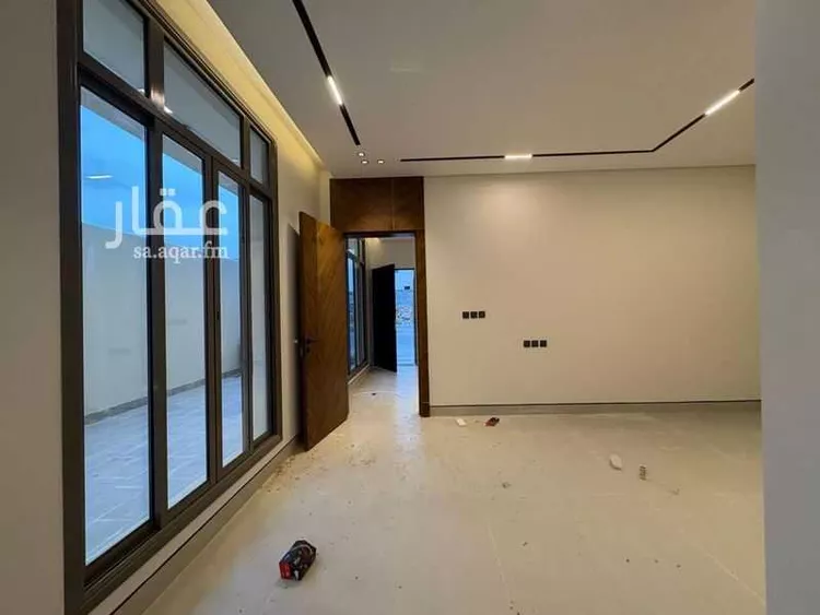 فيلا للبيع في شارع جعفر الأفضلي, حي المهدية, مدينة الرياض, منطقة الرياض صورة 2