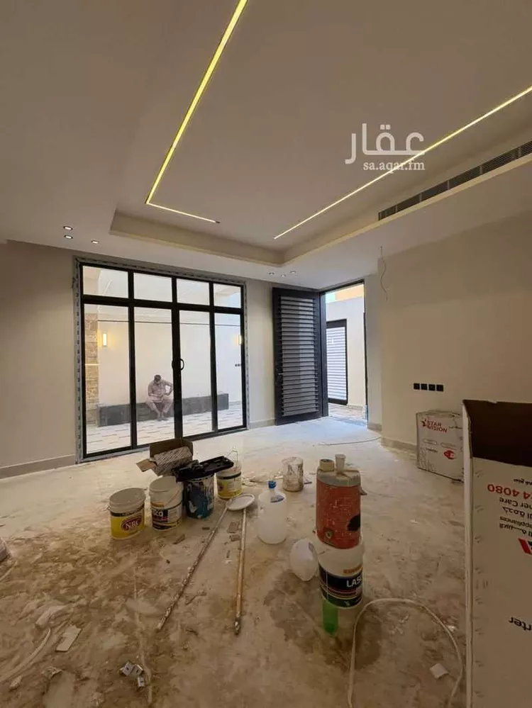 فيلا للبيع في شارع عبدالملك الألبيري, حي المهدية, مدينة الرياض, منطقة الرياض صورة 2