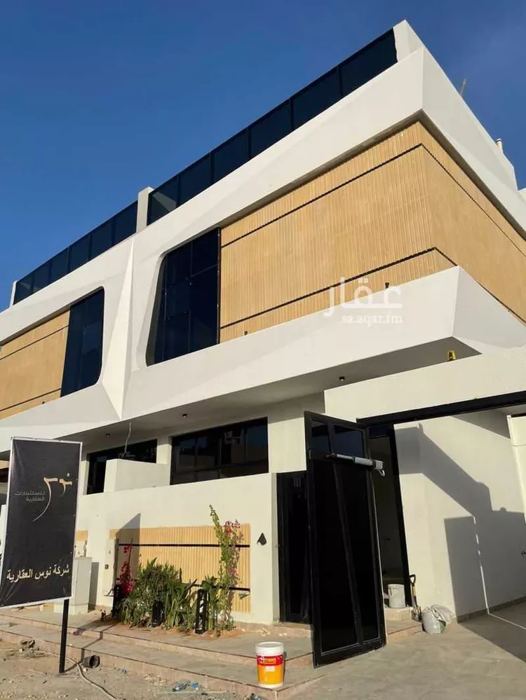 فيلا للبيع في شارع عبدالملك الألبيري, حي المهدية, مدينة الرياض, منطقة الرياض صورة 5