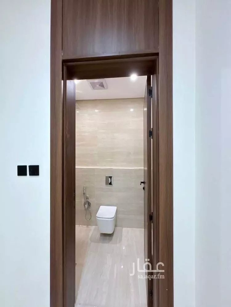 فيلا للبيع في شارع أبي بكر الآجري, حي المهدية, مدينة الرياض, منطقة الرياض صورة 5