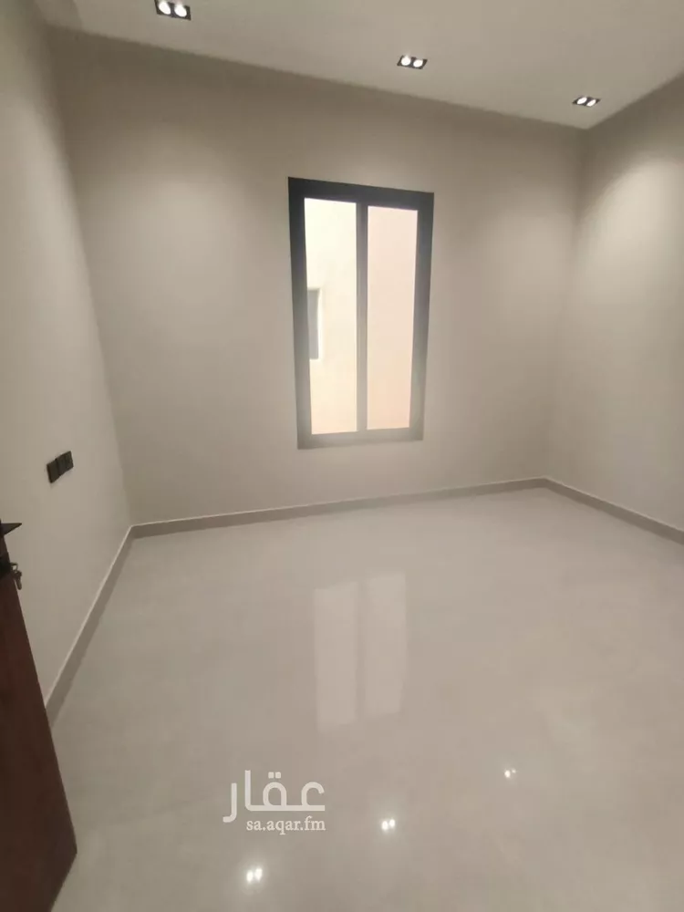 دور للبيع في شارع الأمير عبدالرحمن بن سعود بن عبدالعزيز, حي طويق, مدينة الرياض, منطقة الرياض صورة 3
