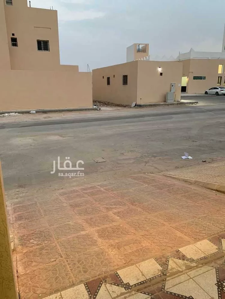 فيلا للبيع في شارع يحيى بن خالد البرمكي ، حي المهدية ، الرياض ، منطقة الرياض صورة 4