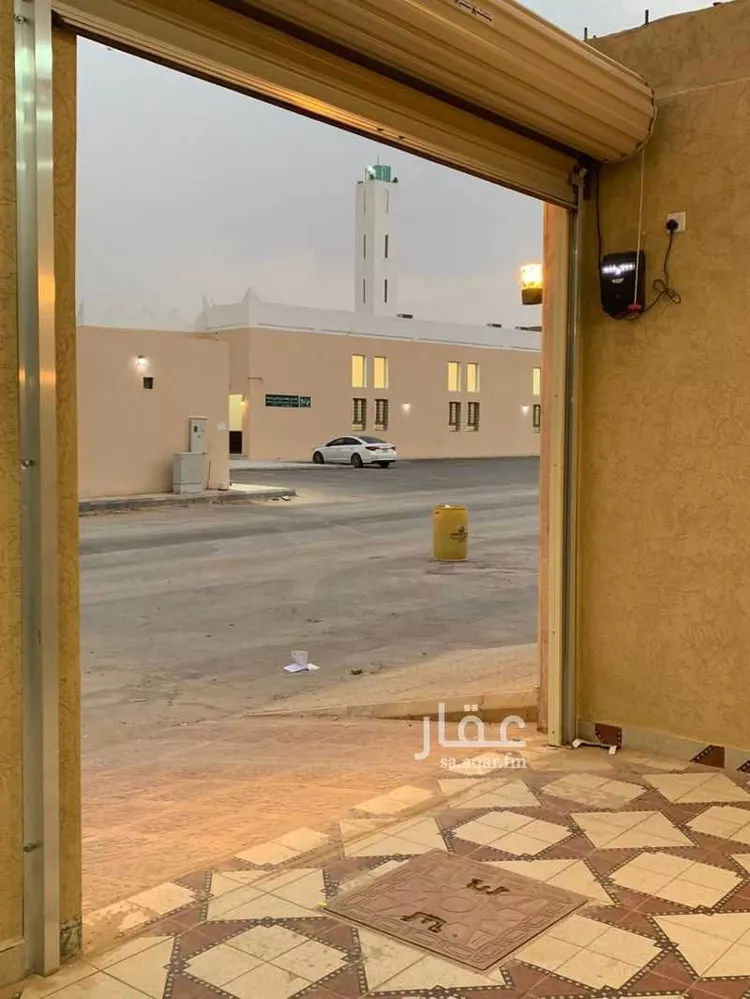 فيلا للبيع في شارع يحيى بن خالد البرمكي ، حي المهدية ، الرياض ، منطقة الرياض صورة 2