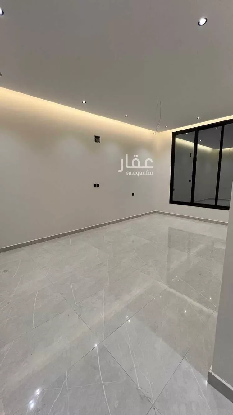 فيلا للبيع في شارع سنان بن عمرو, حي ضاحية الملك فهد, مدينة الدمام, المنطقة الشرقية صورة 3