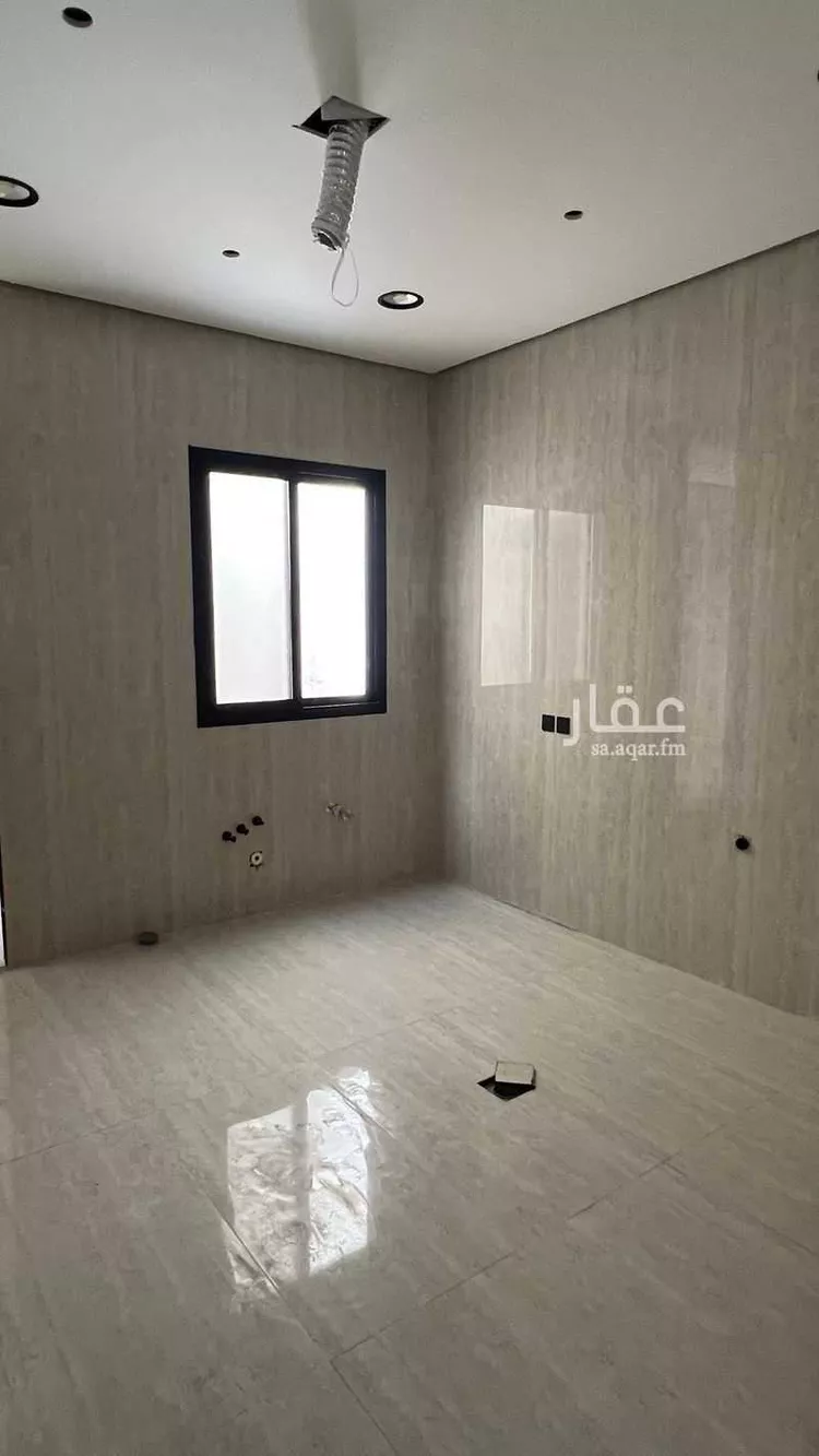 فيلا للبيع في شارع سنان بن عمرو, حي ضاحية الملك فهد, مدينة الدمام, المنطقة الشرقية