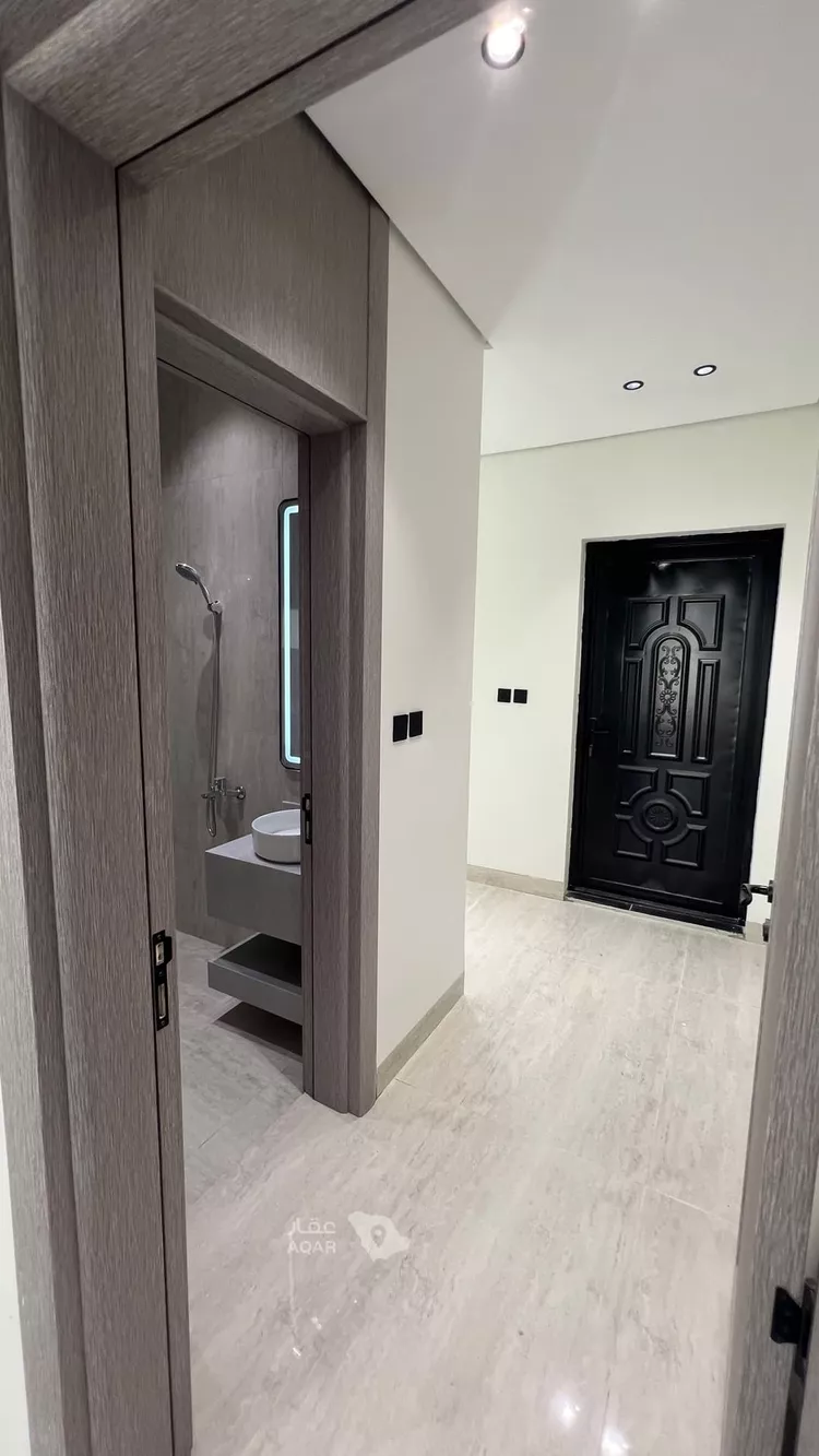 Villa for Sale in Dammam King Fahd 25