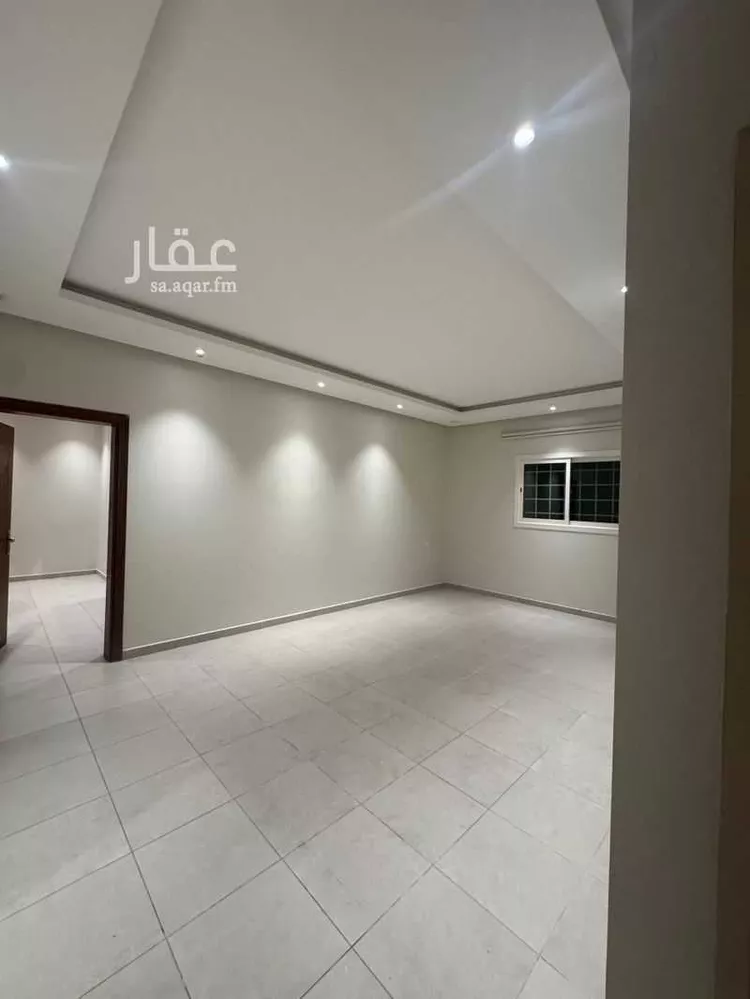 فيلا للإيجار في شارع رقم 350, حي الملقا, مدينة الرياض, منطقة الرياض صورة 2