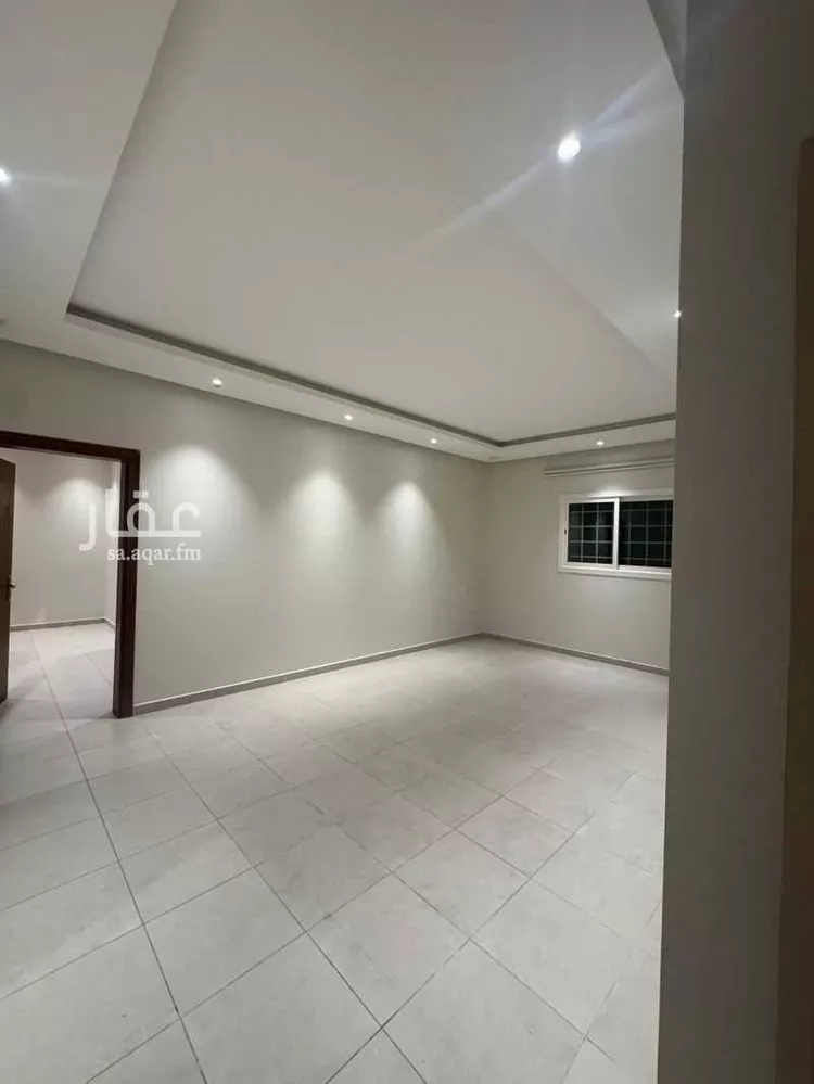 فيلا للإيجار في شارع رقم 350, حي الملقا, مدينة الرياض, منطقة الرياض صورة 2