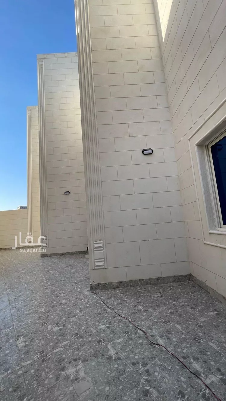 شقة للبيع في شارع شرحبيل بن اوس, حي ضاحية الملك فهد, مدينة الدمام, المنطقة الشرقية 6