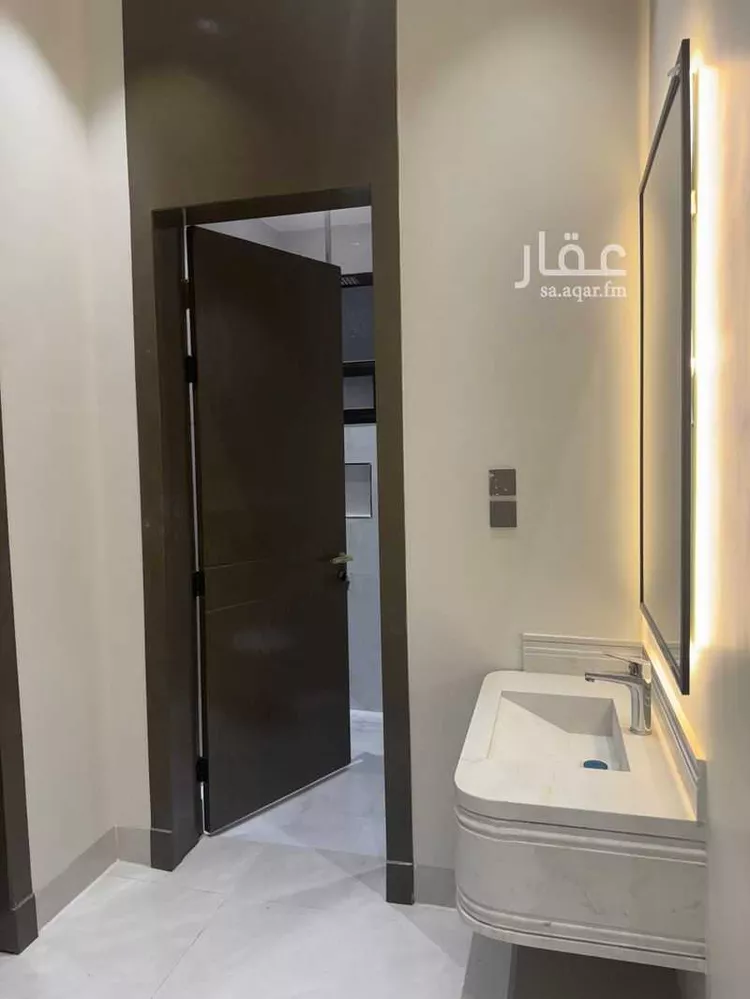 فيلا للإيجار في شارع طريق خريص, حي الندوة, مدينة الرياض, منطقة الرياض صورة 3