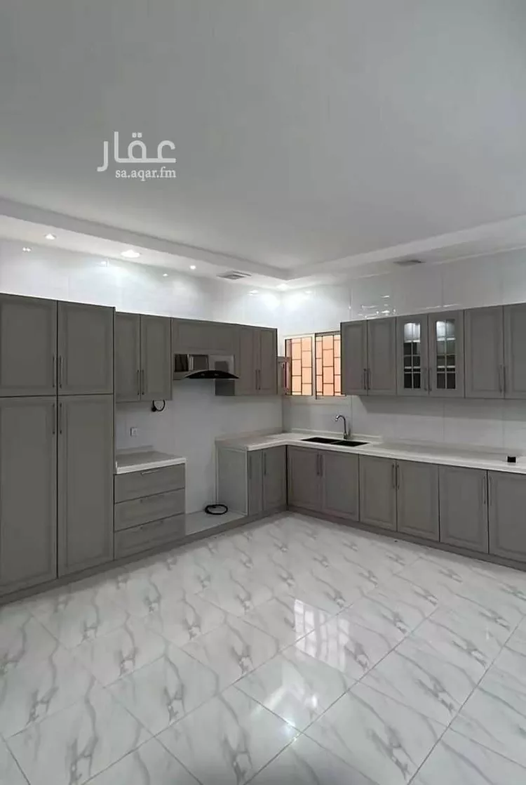 فيلا للبيع في شارع النقيب 70, حي النقيب الشمالي, مدينة بريدة, منطقة القصيم صورة 2