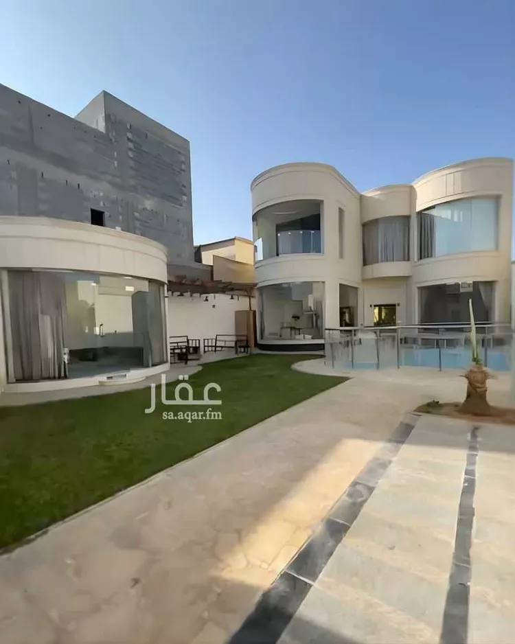 فيلا للإيجار في شارع الجبل الابيض, حي المعارض, مدينة بريدة, منطقة القصيم