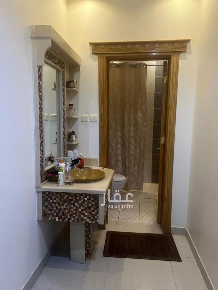 فيلا للبيع في شارع شهيد الدين ثم الوطن أحمد حامد الخزاعي, حي الشهداء, مدينة الرياض, منطقة الرياض صورة 2