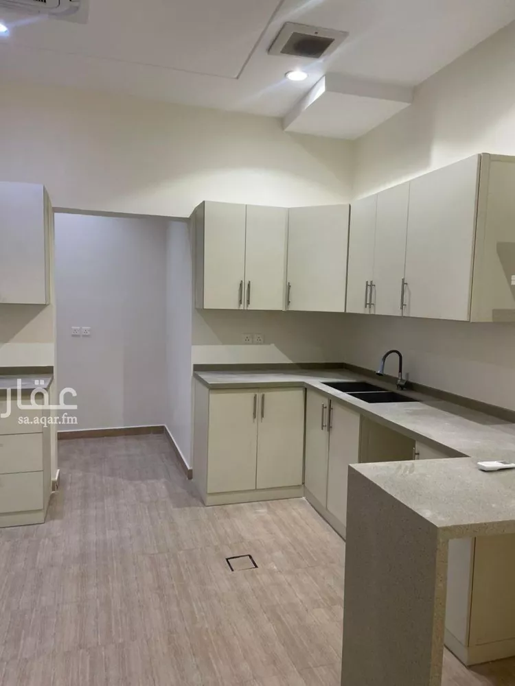 فيلا للإيجار في شارع قيس بن عبيد , حي الروضة, مدينة الرياض, منطقة الرياض