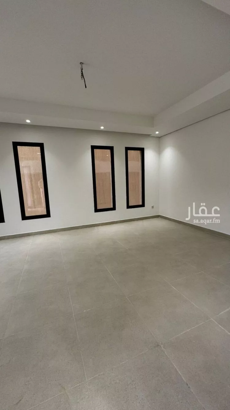 فيلا للإيجار في شارع أحمد بن الرفعة, حي مطار الملك خالد الدولي, مدينة الرياض, منطقة الرياض صورة 3