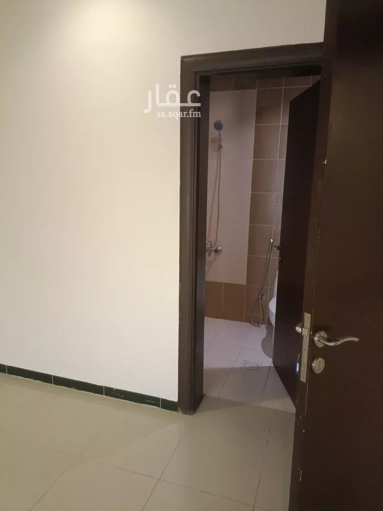 شقة للبيع في شارع عبدالله بن شهيوين, حي الملقا, مدينة الرياض, منطقة الرياض صورة 3