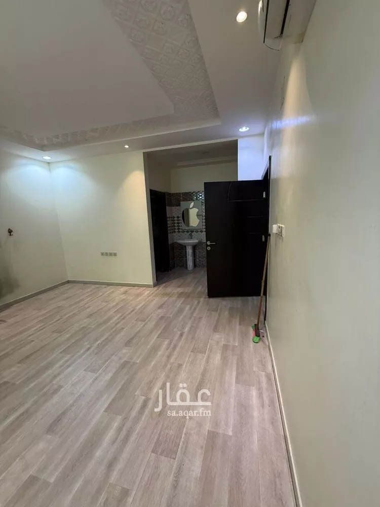 فيلا للإيجار في شارع رقم 336, حي بدر, مدينة الرياض, منطقة الرياض