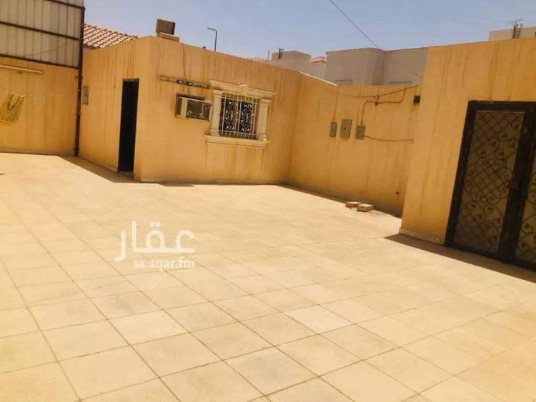 فيلا للبيع في شارع ابي حاتم بن محمد ، حي الخالدية - الدرعية ، الرياض ، الدرعية