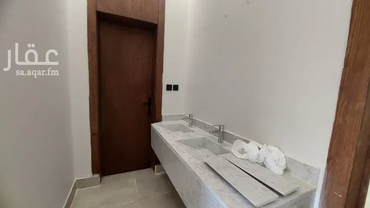 فيلا للإيجار في شارع رقم 336, حي بدر, مدينة الرياض, منطقة الرياض 10