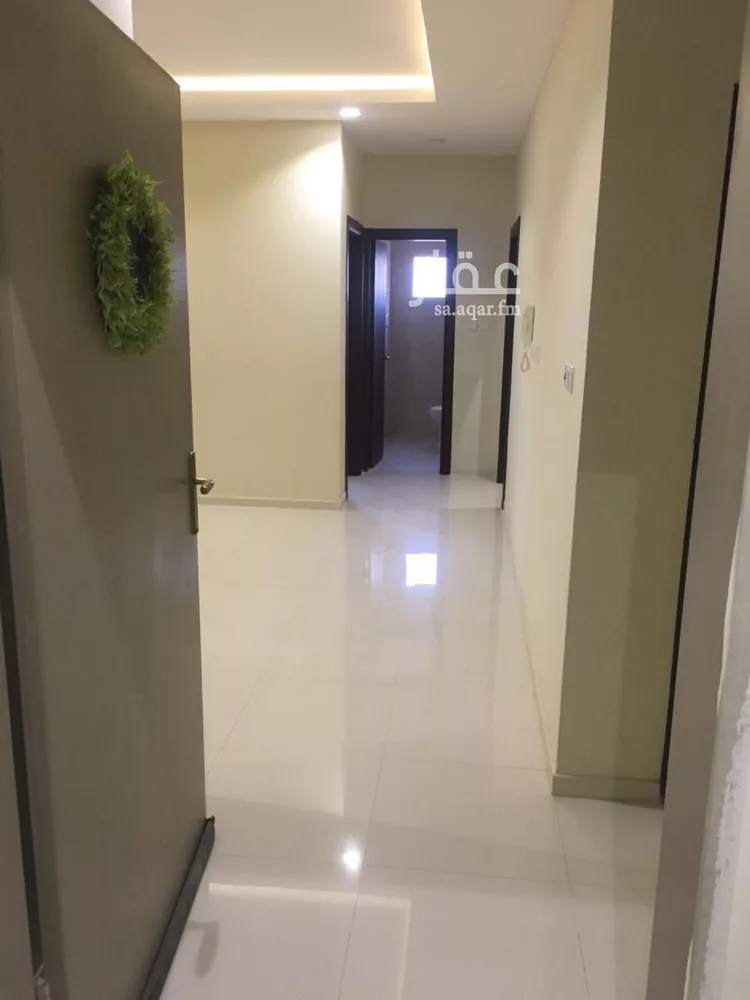 فيلا للبيع في شارع شمس الدين الشافعي, حي مطار الملك خالد الدولي, مدينة الرياض, منطقة الرياض صورة 3