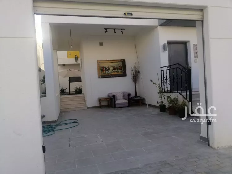 فيلا للبيع في حي مطار الملك خالد الدولي ، الرياض ، منطقة الرياض صورة 2