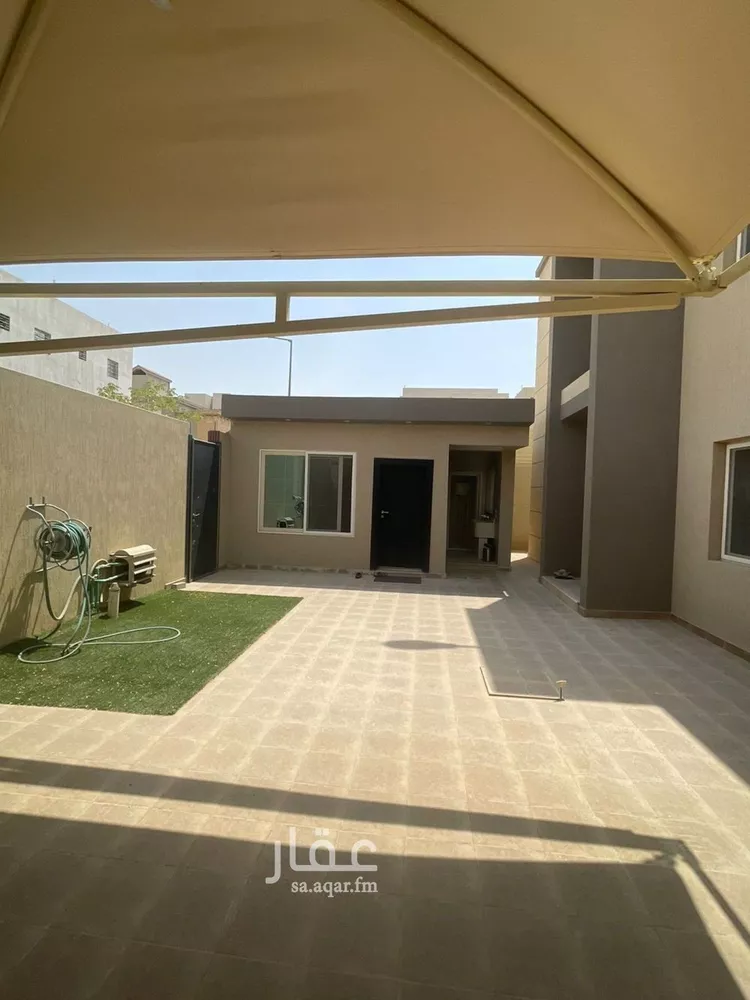 Villa for Sale in Riyadh King Khalid International Airport