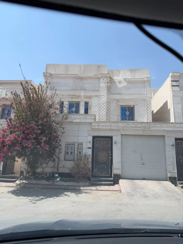 فيلا للإيجار في شارع الدغمان, حي الرمال, مدينة الرياض, منطقة الرياض