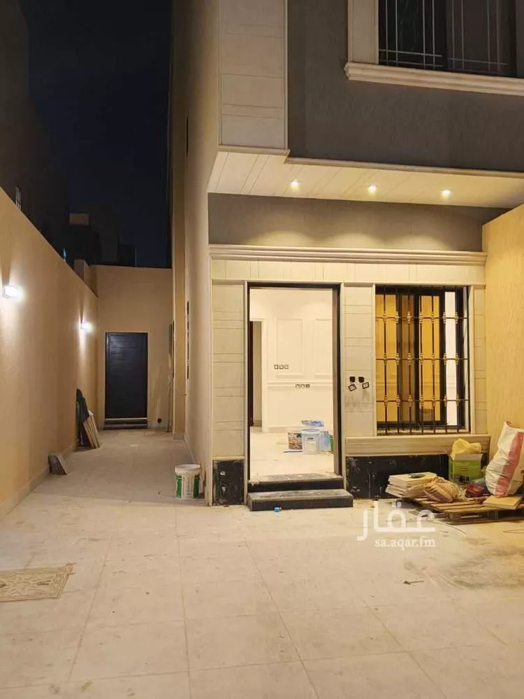 فيلا للبيع في شارع إبراهيم السوهائي, حي بدر, مدينة الرياض, منطقة الرياض 9