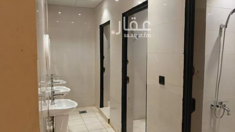 عمارة للإيجار في شارع 18346602, حي الفيصلية, مدينة الرياض, منطقة الرياض صورة 2