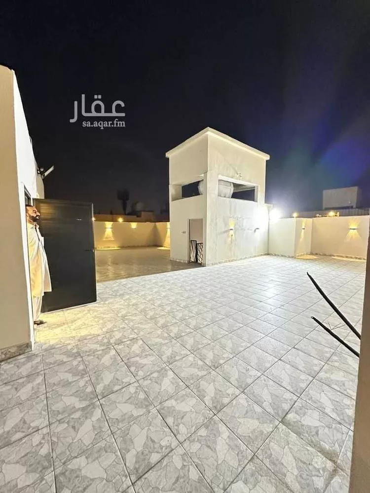 فيلا للبيع في شارع عبدالرزاق بن سلوم, حي منفوحة الجديدة, مدينة الرياض, منطقة الرياض صورة 2