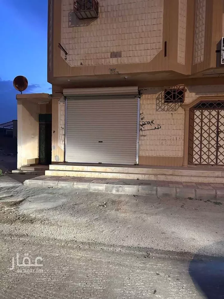 محل للإيجار في شارع عبادى ابن الصامت ، حي النايفية ، حفر الباطن ، حفر الباطن