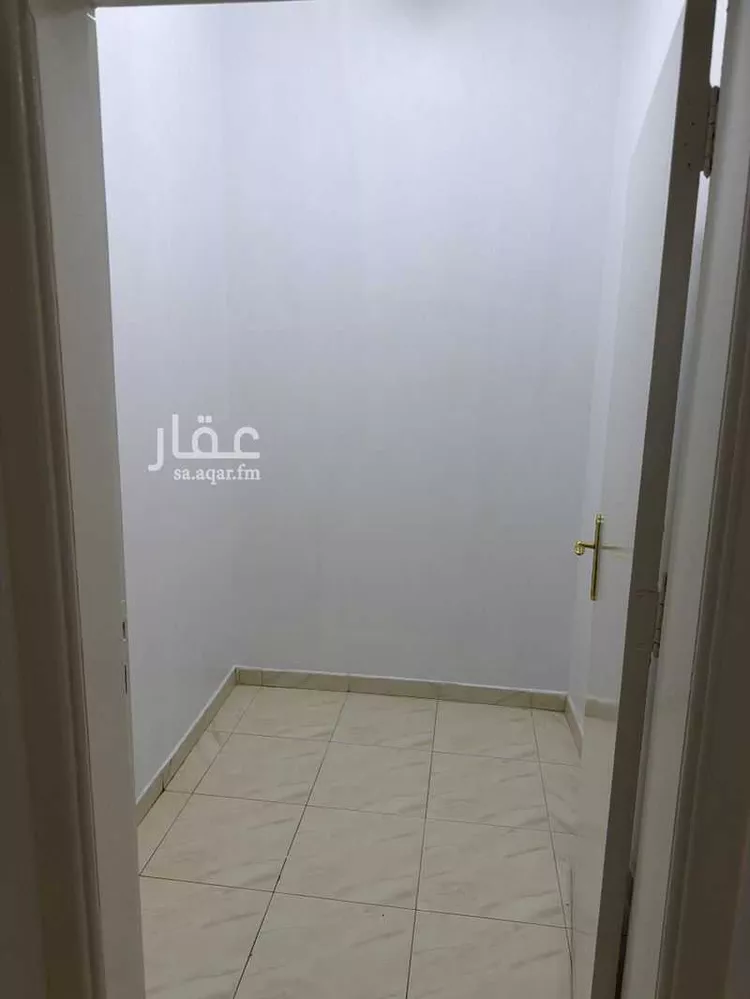 شقة للإيجار في شارع قرطاجة, حي بدر, مدينة الرياض, منطقة الرياض 6