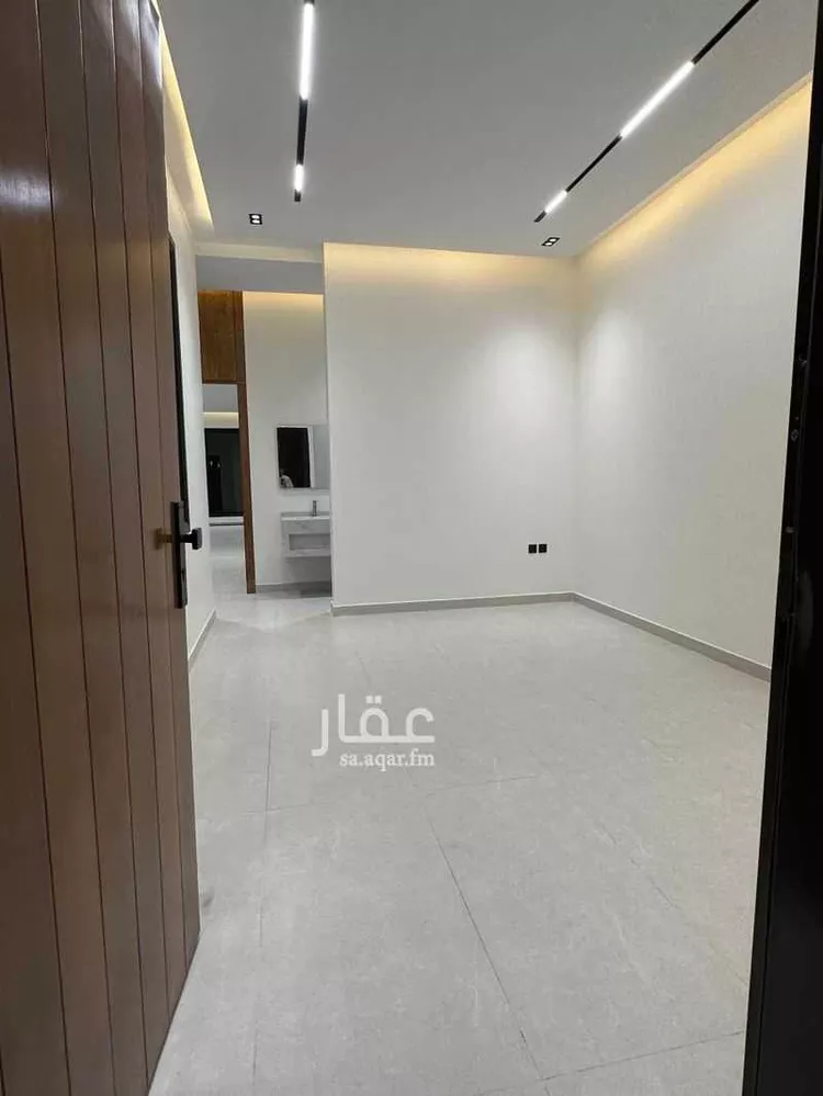 فيلا للبيع في شارع الفقهاء, حي سلطانة, مدينة الرياض, منطقة الرياض صورة 3