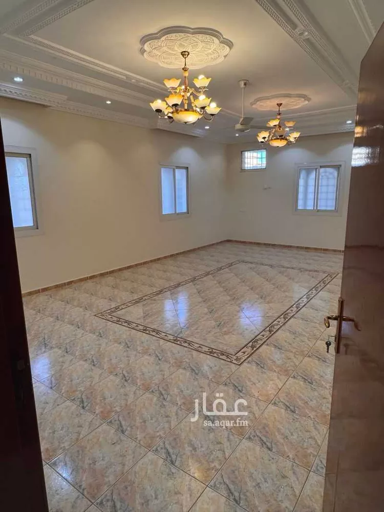 دور للإيجار في شارع سفيان بن همام, حي المعارض, مدينة خميس مشيط, منطقة عسير صورة 3