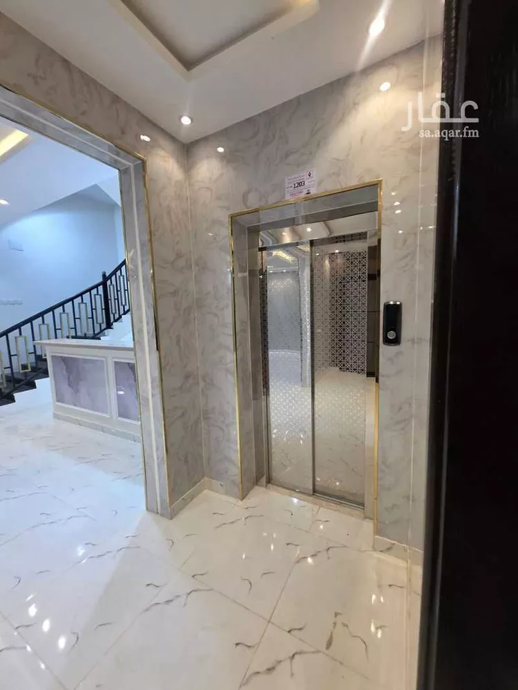 فيلا للبيع في شارع الشهاوين, حي الصفاء, مدينة أبها, منطقة عسير صورة 3