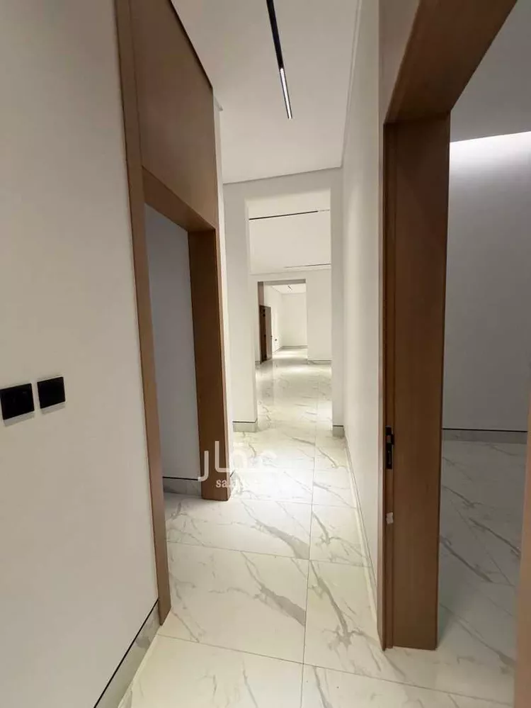 Floor for Sale in Riyadh An Narjis 8