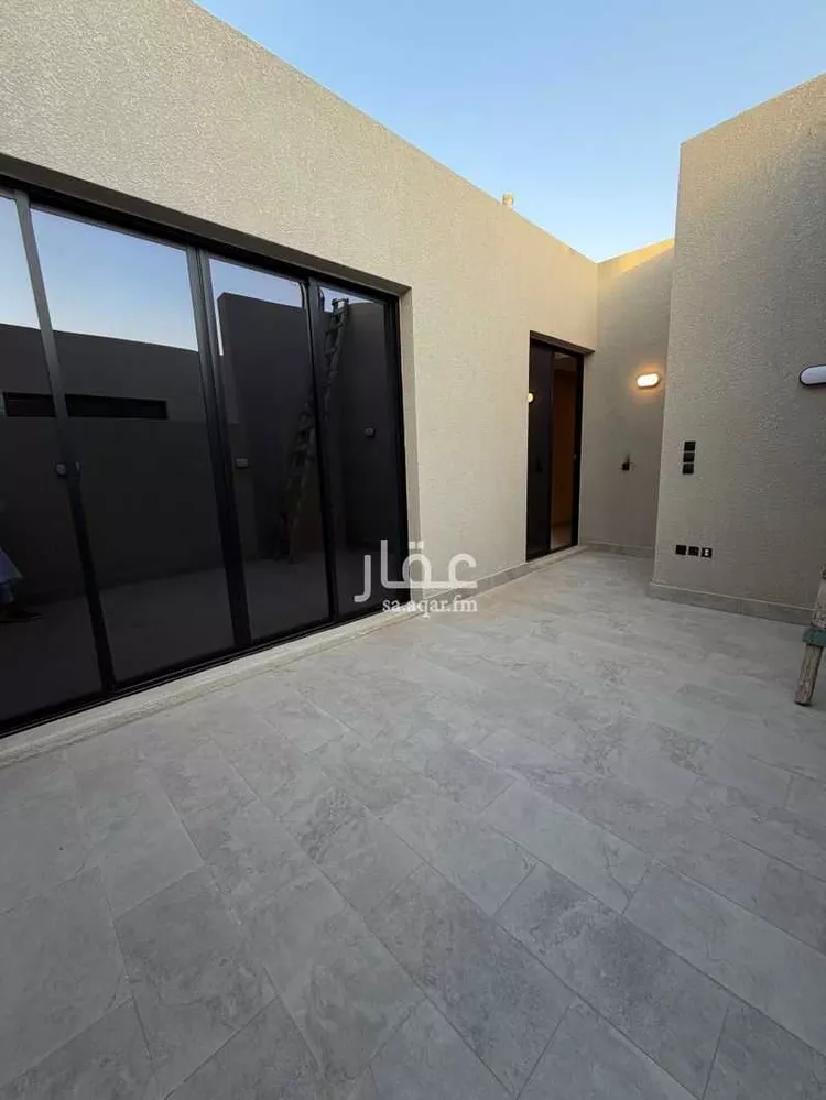 Floor for Sale in Riyadh An Narjis 7