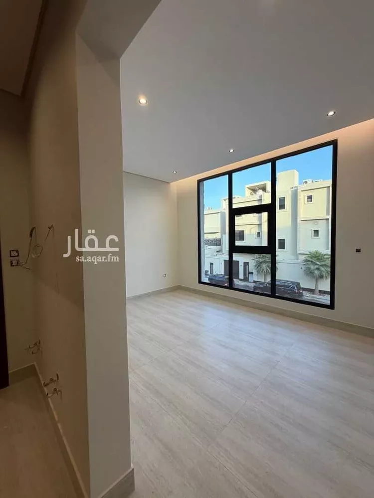 دور للبيع في شارع التجارة, حي النرجس, مدينة الرياض, منطقة الرياض 1 صورة