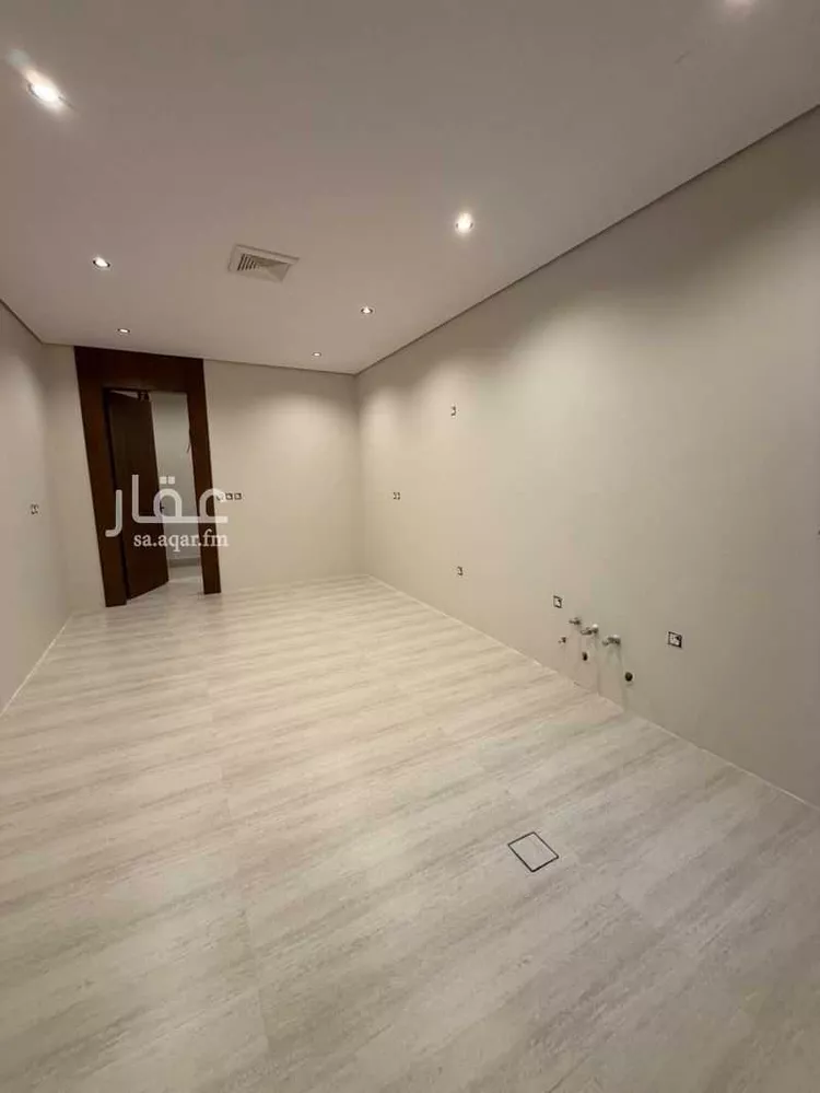Floor for Sale in Riyadh An Narjis 9
