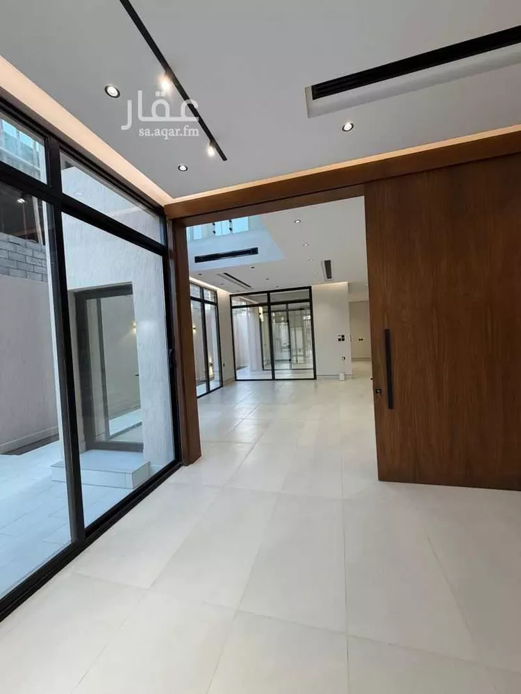 فيلا للبيع في شارع عبدالله بن صدقه, حي النرجس, مدينة الرياض, منطقة الرياض صورة 5