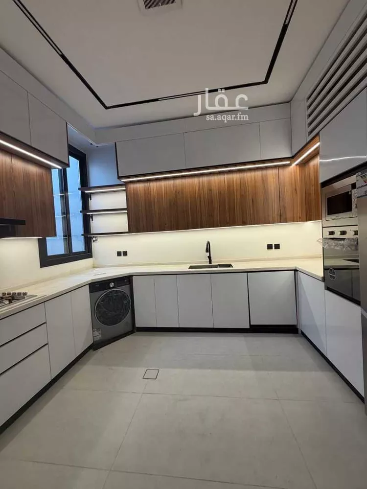 دور للبيع في شارع رقم 353, حي النرجس, مدينة الرياض, منطقة الرياض 11