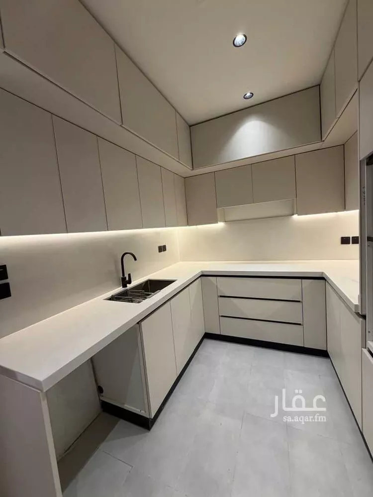 دور للبيع في شارع رقم 322, حي النرجس, مدينة الرياض, منطقة الرياض 11