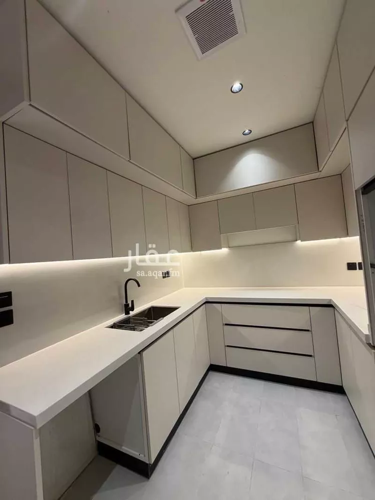 Floor for Sale in Riyadh An Narjis 12