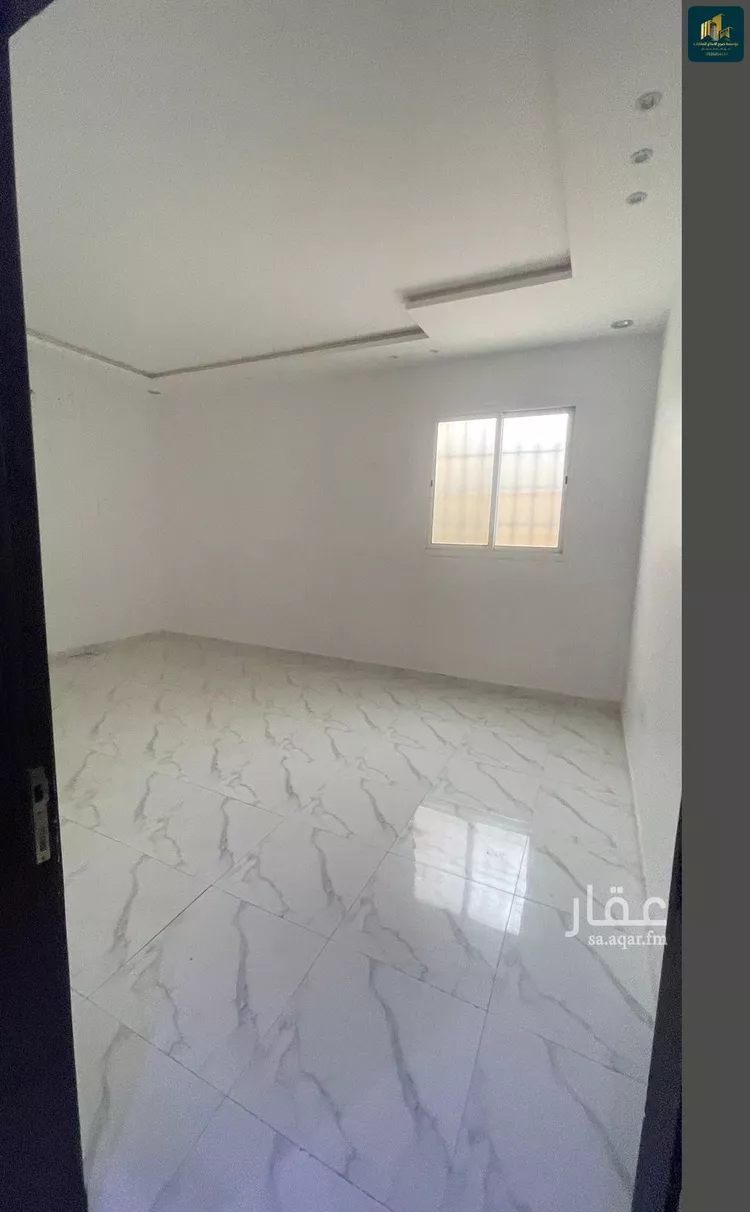 فيلا للإيجار في شارع علي القارئ, حي البرية, مدينة الرياض, منطقة الرياض صورة 3