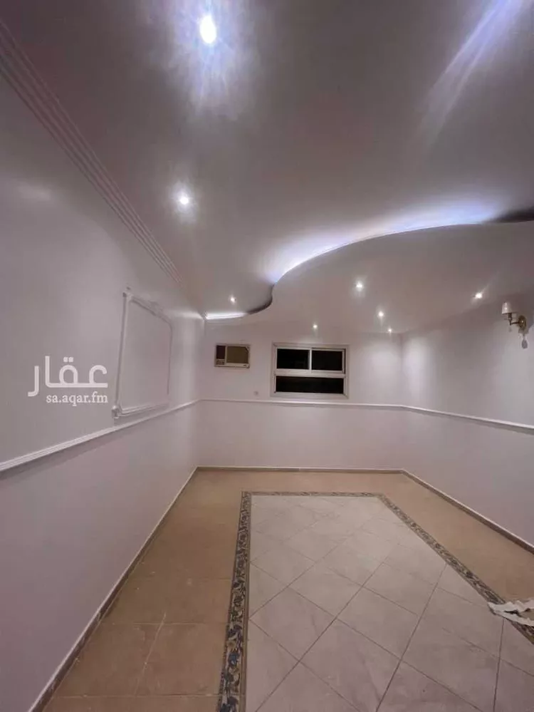 فيلا للإيجار في شارع أبي الحلفاء, حي ظهرة البديعة, مدينة الرياض, منطقة الرياض صورة 2